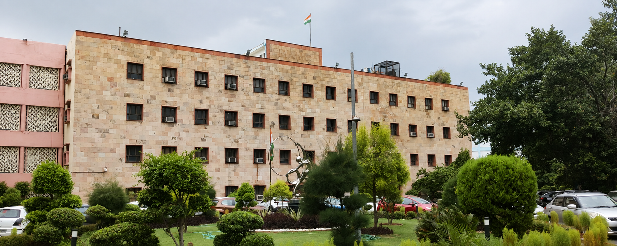 Maulana Azad Medical College campus